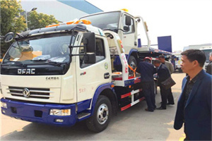 崇州汽车道路救援拖车价格